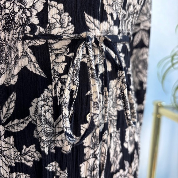 Billabong Allegra Print Maxi Dress, Size Small, Black Floral V Neck Long Sleeve - Picture 15 of 16